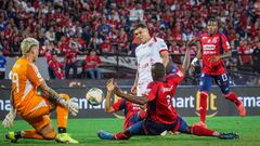 Un error en el final apaga la fiesta de Medellín ante América