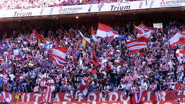 La afición del Atlético en un partido en el Metropolitano.