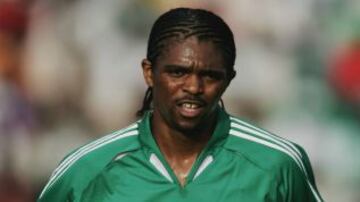 Nwankwo Kanu (Nigeria). Jugó el Mundial de Japón 1993.