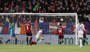 1-2. Marco Asensio marca el segundo gol.