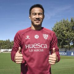 Okazaki amenaza a su querido Málaga, que quiere huir del descenso