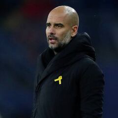 La UEFA no puede ni va a sancionar a Pep Guardiola por su lazo amarillo