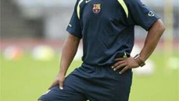 <B>SATISFECHO.</B> El técnico holandés está muy contento con el trabajo de sus jugadores durante la pretemporada.