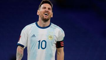 El máximo organismo del fútbol sudamericano estudia aplazar la próxima fecha FIFA, en la que los jugadores de clubes europeos no pueden viajar a sus países.