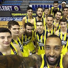 Alarma en Fenerbahçe: Vesely, Sloukas y Duverioglu, afectados