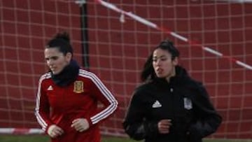 Andrea Pereira y Leila Ouahabi el pasado lunes en la Ciudad del Fútbol de Las Rozas.