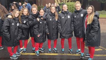 Las jugadoras de la selecci&oacute;n espa&ntilde;ola sub-19 posan para un medio gr&aacute;fico.