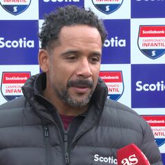 Los 3 consejos de Beausejour a los niños que sueñan con jugar fútbol profesional