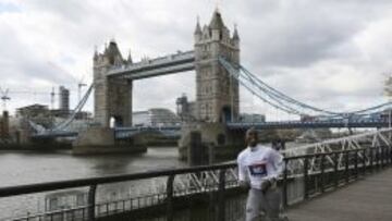 El brit&aacute;nico Mo Farah, campe&oacute;n ol&iacute;mpico y mundial de 5.000 y 10.000 metros, se estrena este domingo en marat&oacute;n.