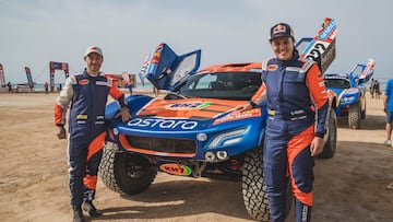 Laia Sanz (ESP) and Gerini Maurizio (ITA)for Astara Team at the Prologue of Rally Dakar 2023 from Sea Camp to Sea Camp, Saudi Arabia on December 31, 2022. // Flavien Duhamel / Red Bull Content Pool // SI202212310446 // Usage for editorial use only //
