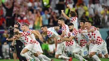 Soccer Football - FIFA World Cup Qatar 2022 - Quarter Final - Croatia v Brazil - Education City Stadium, Doha, Qatar - December 9, 2022 Croatia players celebrate after the penalty shootout as Croatia progress to the semi finals REUTERS/Annegret Hilse