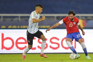 Bravo, Vidal y Messi: las postales del debut de la Roja