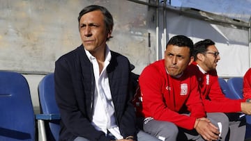 El DT que se marchó tras dirigir solo un partido a raíz de la crisis