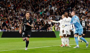 Dani Raba celebra el segundo tanto.