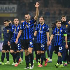 El Inter se acuesta líder