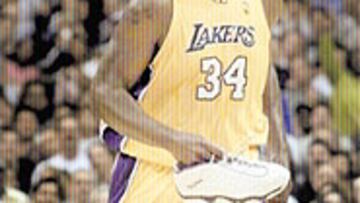 <b>MOLESTIAS</B>. Los pies le han dado muchos problemas a Shaq ONeal.