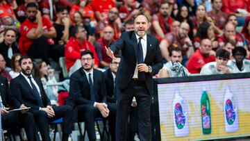 Chus Mateo, spanish head coach of Real Madrid Basket during the match UCAM Murcia CB vs REAL MADRID Baloncesto. Endesa basketball league, Sport's palace of Murcia.
