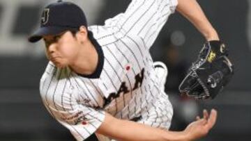 El pitcher japonés Shohei Otani de Nippon Ham Fighters durante el partido que enfrentó a su país contra Corea del Sur en el Premier 12.