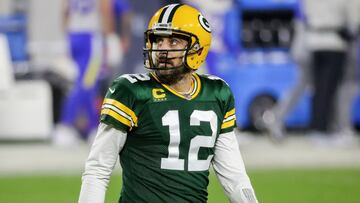 El quarterback no se ha presentado a los trabajos de pretemporada de los Packers y se declar&oacute; &quot;feliz sin obligaciones ni responsabilidades&quot;.