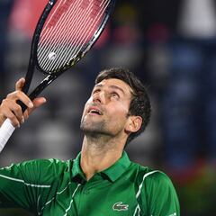 Djokovic sobrevive a un gran Monfils y jugará la final