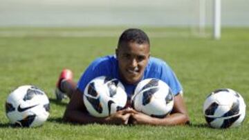 PROFESIONALIDAD. El Arabi jugará en El Sadar a pesar del reciente fallecimiento de una hermana.