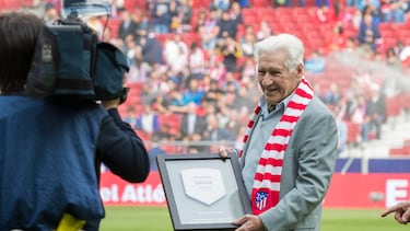 Griffa, durante un homenaje que le rindió el Atlético.