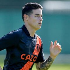 James Rodríguez y Milan, cada vez más lejos
