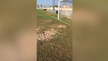 Sandra Paños denuncia el lamentable estado del campo del Sporting de Huelva: "Así no..."