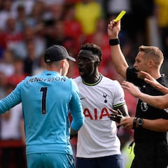 Davinson, titular en victoria de Tottenham sobre Notthingham