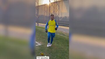 El colombiano, Frank Fabra, anota un golazo en una práctica con Boca.