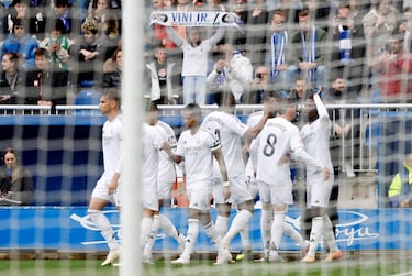 Los jugadores del Real Madrid celebran el 0-1 de Camavinga. 