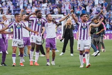 Los jugadores del Valladolid celebran el regreso a Primera División. 