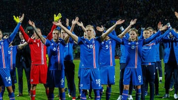 Islandia al Mundial con 331.000 habitantes y China fuera con 1.400 millones