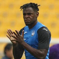 Duván Zapata podría volver ante el City por Champions