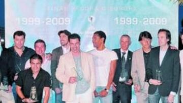 <b>FOTO DE FAMILIA. </b>Los héroes de Birmingham fueron homenajeados ayer en Palma.