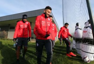 La primera jornada de la selección chilena en el Monasterio Celeste. Hoy se sumó Edson Puch y arribaron Gonzalo Jara y Miiko Albornoz.