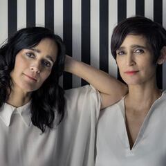 Julieta Venegas cumple 53 años y las redes descubren que tiene una hermana gemela
