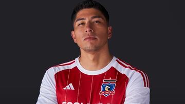 ¿Por qué la nueva camiseta de Colo Colo es roja con líneas blancas?