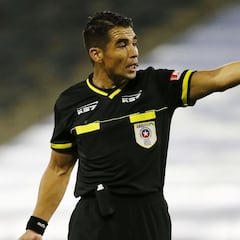 Así es José Cabero, el árbitro del Universidad Católica - Colo Colo