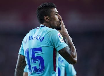 BILBAO, SPAIN - OCTOBER 28:  Paulinho of FC Barcelona celebrates after scoring his team&#039;s second goal during the La Liga match between Athletic Club Bilbao and FC Barcelona at San Mames Stadium on October 28, 2017 in Bilbao, Spain.  (Photo by Juan Manuel Serrano Arce/Getty Images)