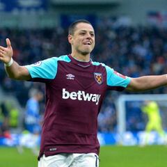 Técnico del Valencia confirma interés por 'Chicharito'