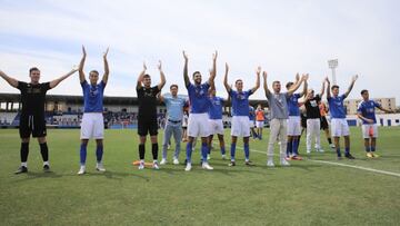 La UD Melilla derrotó al Cerdanyola CF (2-0) en el Estadio Municipal Álvarez Claro.