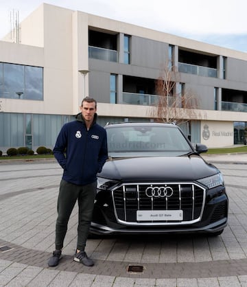 El volante colombiano recibió un nuevo auto de una de las marcas patrocinadoras de Real Madrid. El jugador avanza en su recuperación.