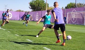 Raúl Chasco y Hugo San, en un entrenamiento del Real Valladolid.