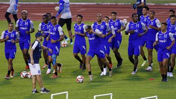 Honduras se ha complicado sus aspiraciones de avanzar al Mundial de Qatar 2022, ahora est&aacute;n obligados a sacar puntos en el Estadio Azteca ante M&eacute;xico.