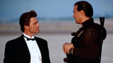 decision critica executive decision kurt russell steven seagal