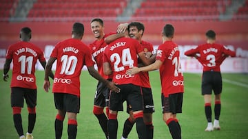 Los jugadores del RCD Mallorca celebran un gol anotado durante la pasada temporada.