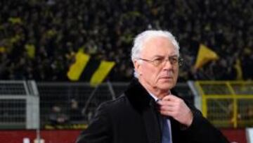 "Los jugadores deben darse la mano tras el partido"