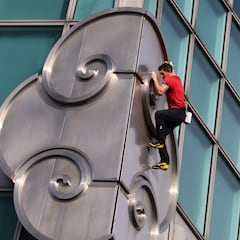Alex Honnold le gana otro pulso a la muerte en el Taipei 101