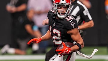 Atlanta Falcons se quedaron con el triunfo 36-30 sobre los Tampa Bay Buccaneers, luego de un touchdown agónico de KhaDarel Hodge en tiempos extra. Mandatory Credit: Dale Zanine-Imagn Images